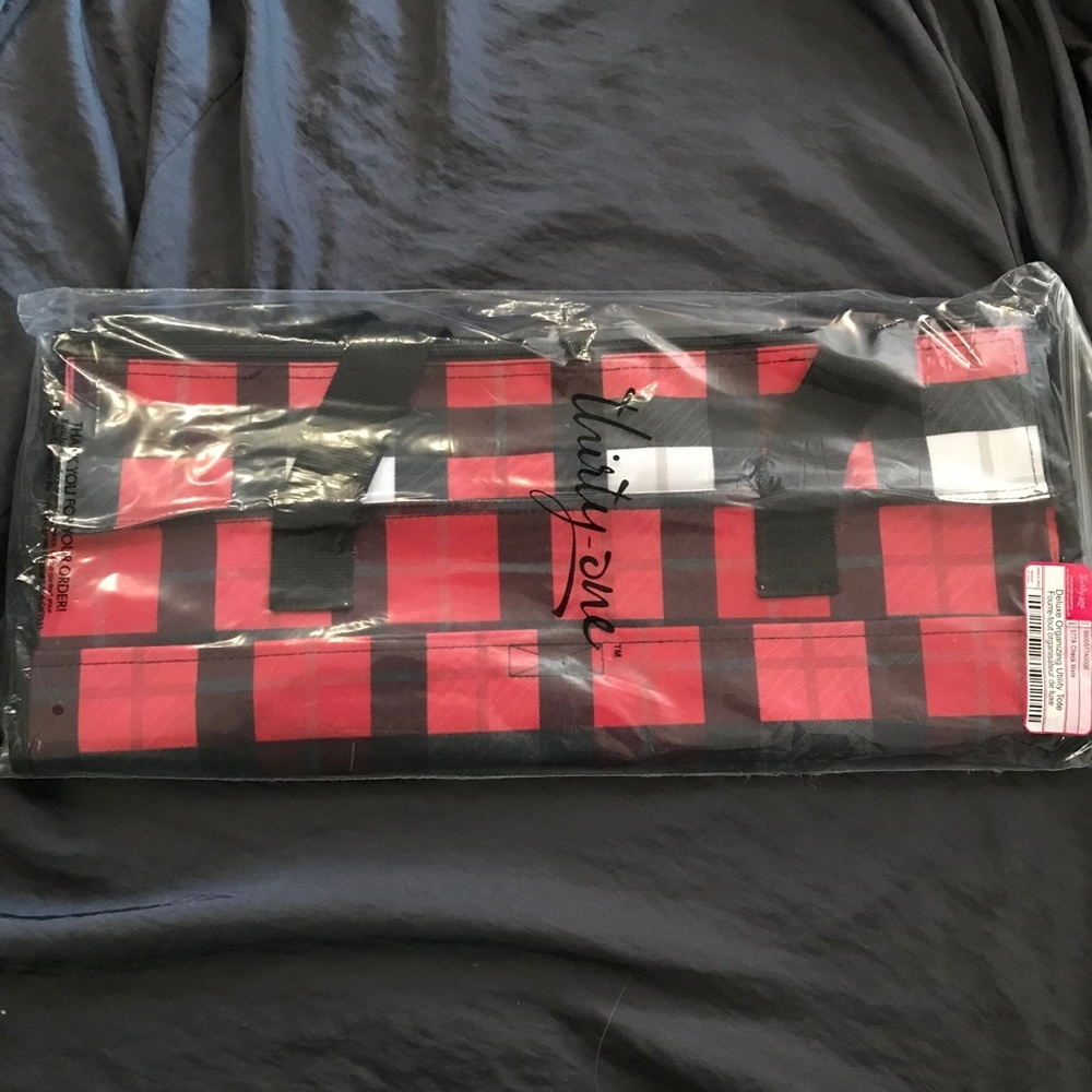 Deluxe Organizing Utility Tote - Check Mate Plaid